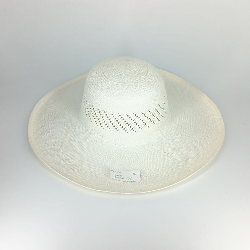 Panama Capeline - Llano lace - diagon - diam: 44cm Panama Capeline - Llano lace - diagon - diam: 44cm