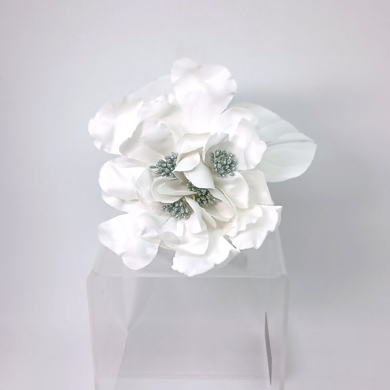 Luxe Haarjuweel met witte bloem – Perfect voor Bruid en Feestkapsel