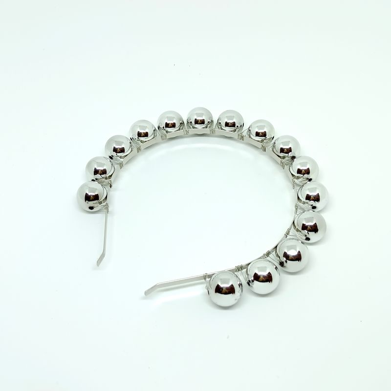 Diadeem met grote zilverkleurige parels