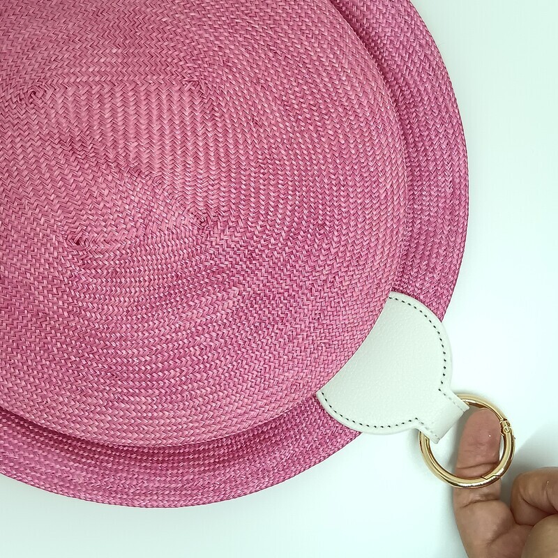 Lederen porte-chapeau met magneet - wit