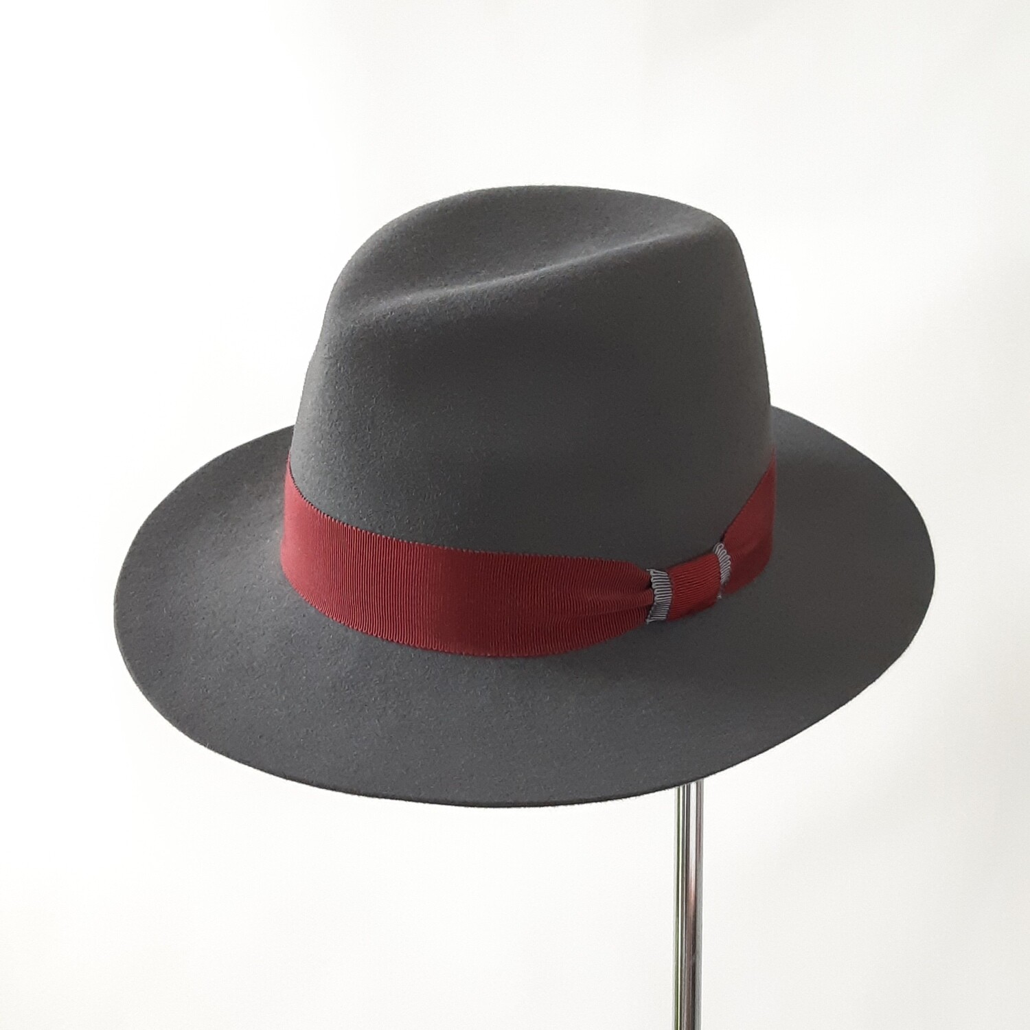 Winter Fedora in parelgrijze haarvilt