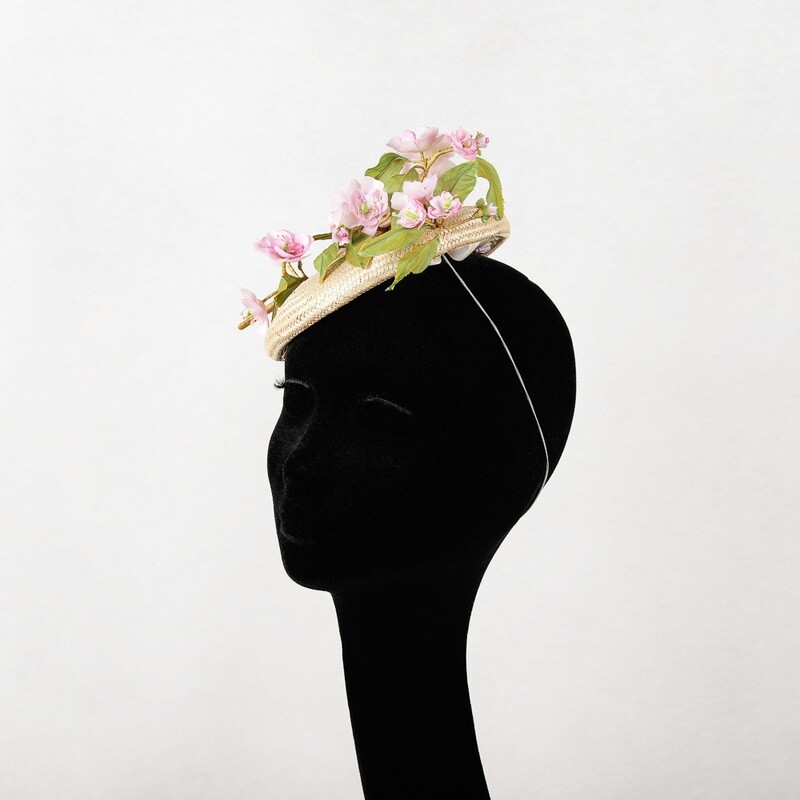 Mini beret met appelbloesem