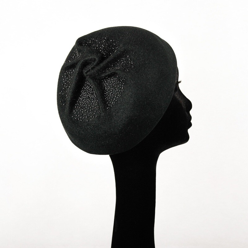 Hoed model Beret Royal - haarvilt zwart geperleerd Hoed model Beret Royal - haarvilt zwart geperleerd