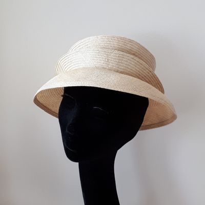 Opvouwbare stijlvolle zomerhoed  in parasisal met 2 plooien - créme