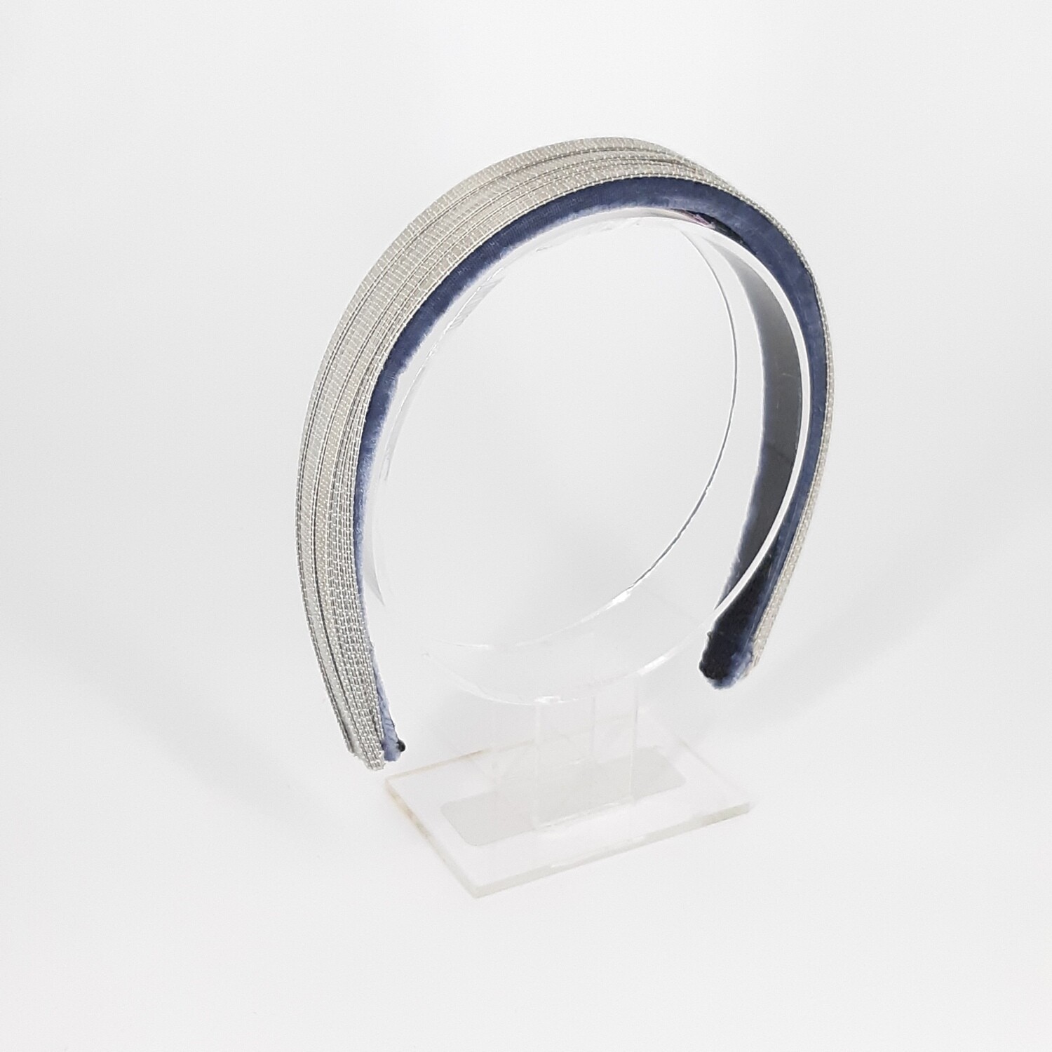 IJs blauwe diadeem met buntal