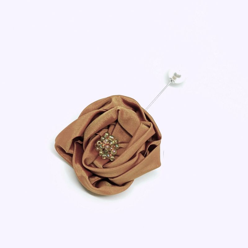 Zijde bloem - broche lapel speld in camel