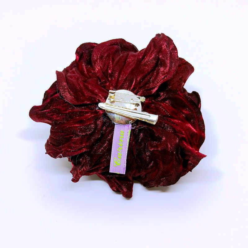 Elegante Satijnen Bloem – Broche, Haaraccessoire & Kettinghanger