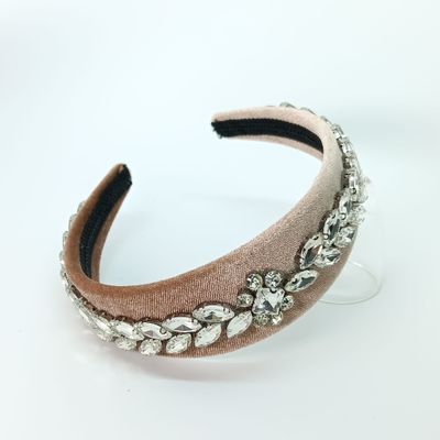 Diadeem tiara beige fluweel met strass - breed Diadeem tiara beige fluweel met strass - breed