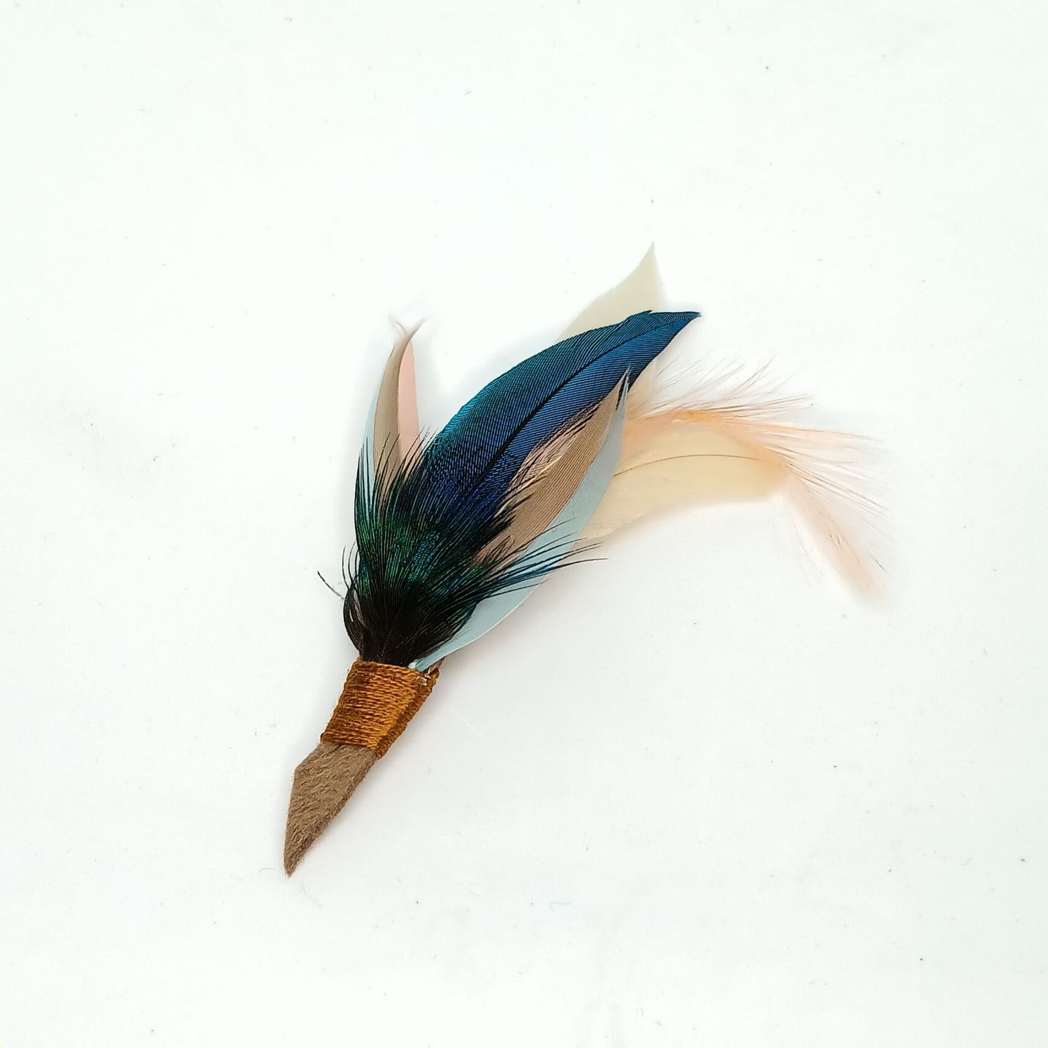 Veren broche/boutonniere - turkoois-oker-blauw
