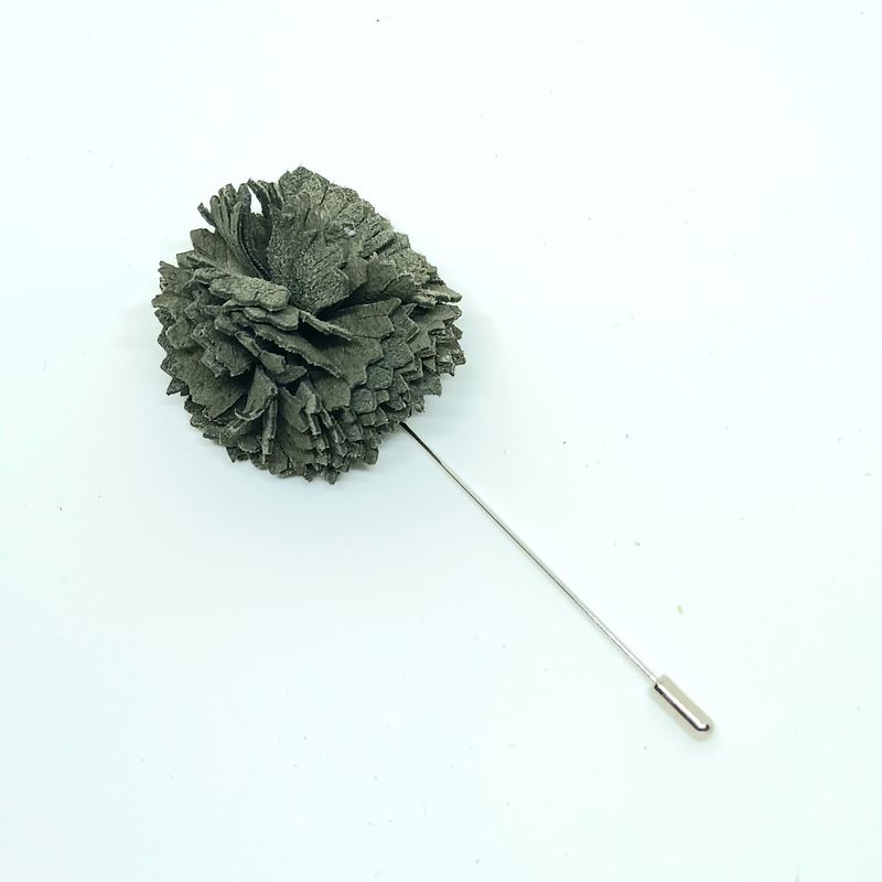 Broche/boutonnière lapel speld - grijze anjer in leder
