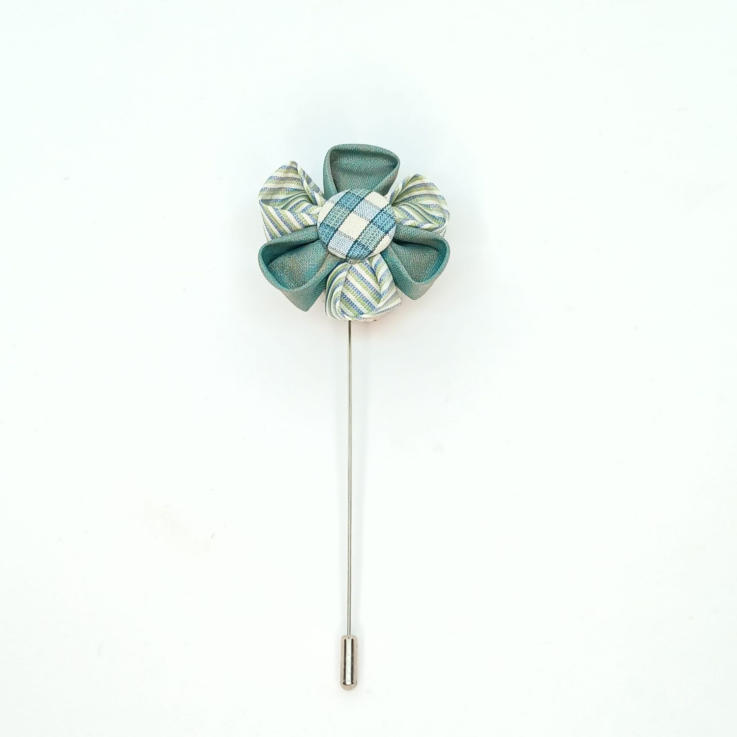 Broche boutonnière lapel speld - Kanzashi - licht blauw blaadjes