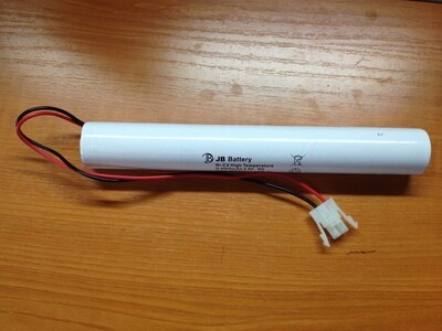 4 x D4000mAh 4.8V Ni-Cd HT Stick Plug C2 (AMP) 4 x D4000mAh 4.8V Ni-Cd HT Stick Plug C2 (AMP)