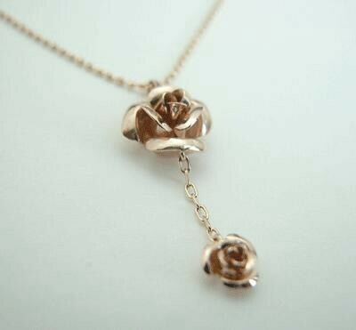 Double Roses Necklace