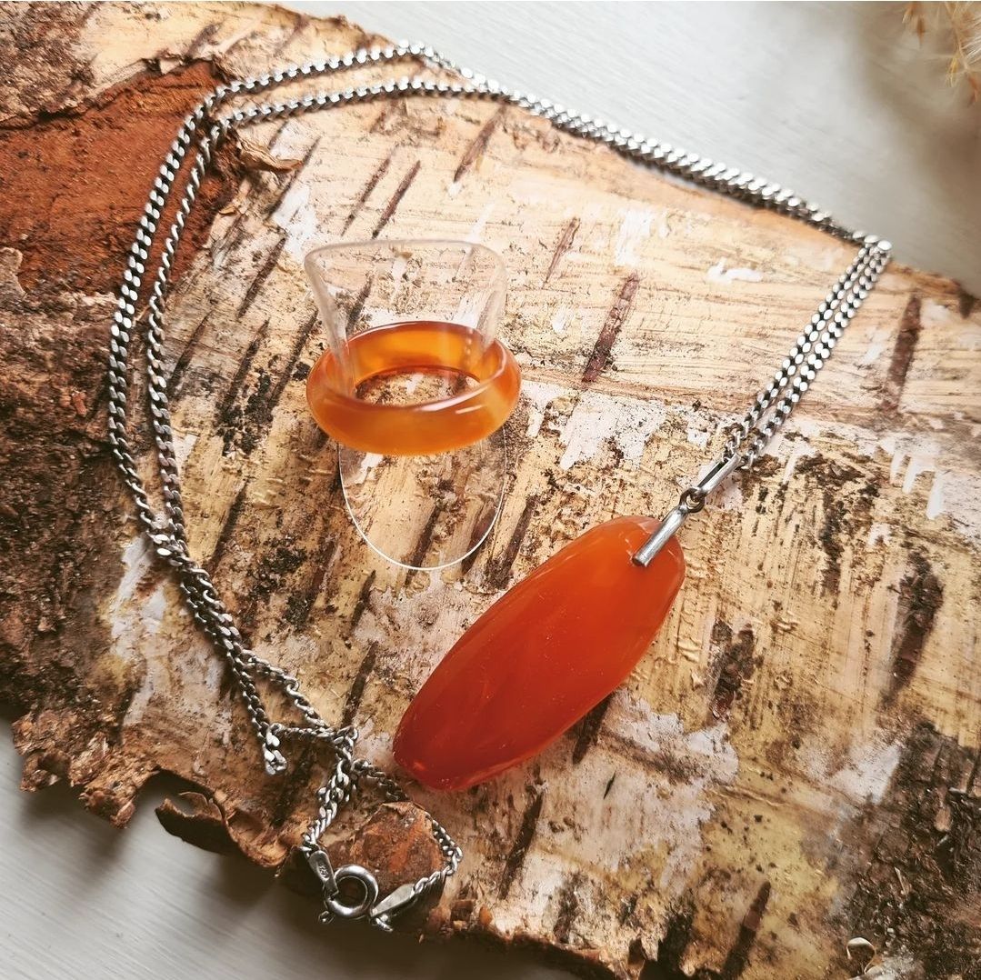 Beautiful Carnelian and sterling silver necklace