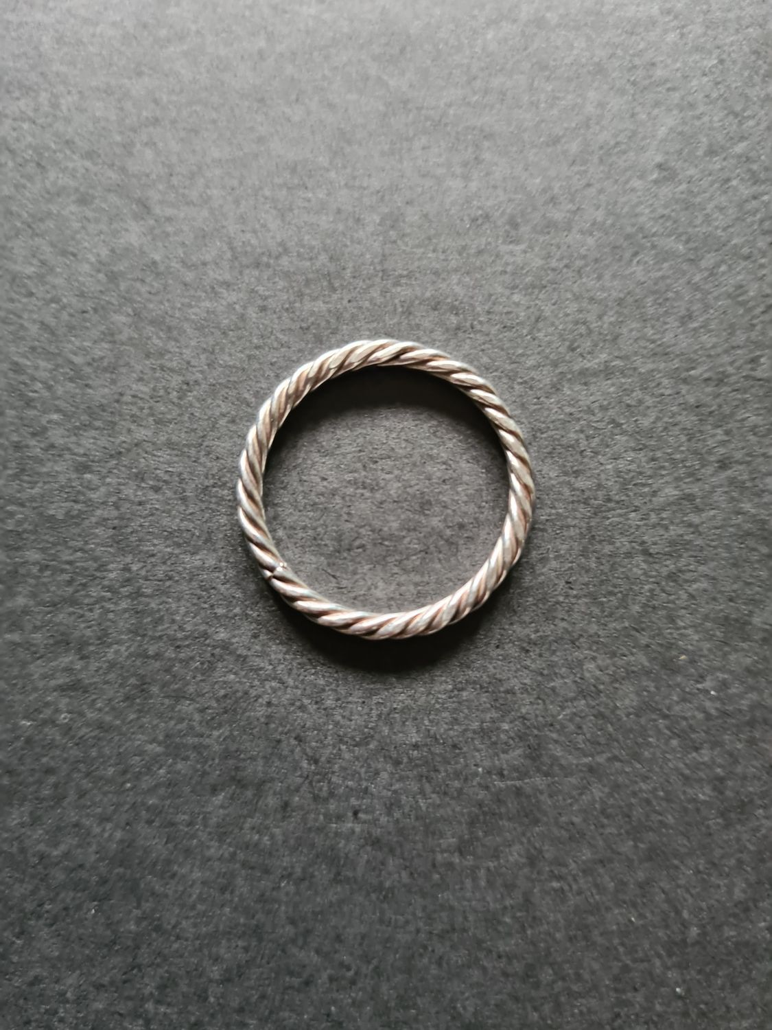 Vintage stylish rope silver ring