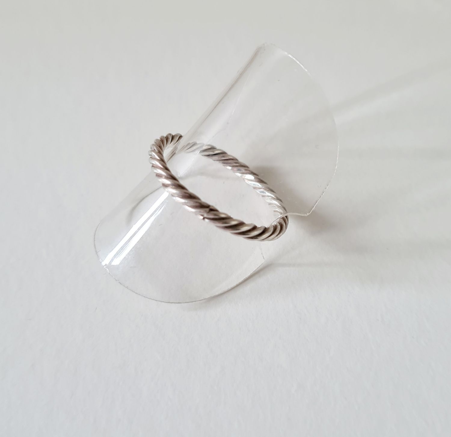 Vintage stylish rope silver ring