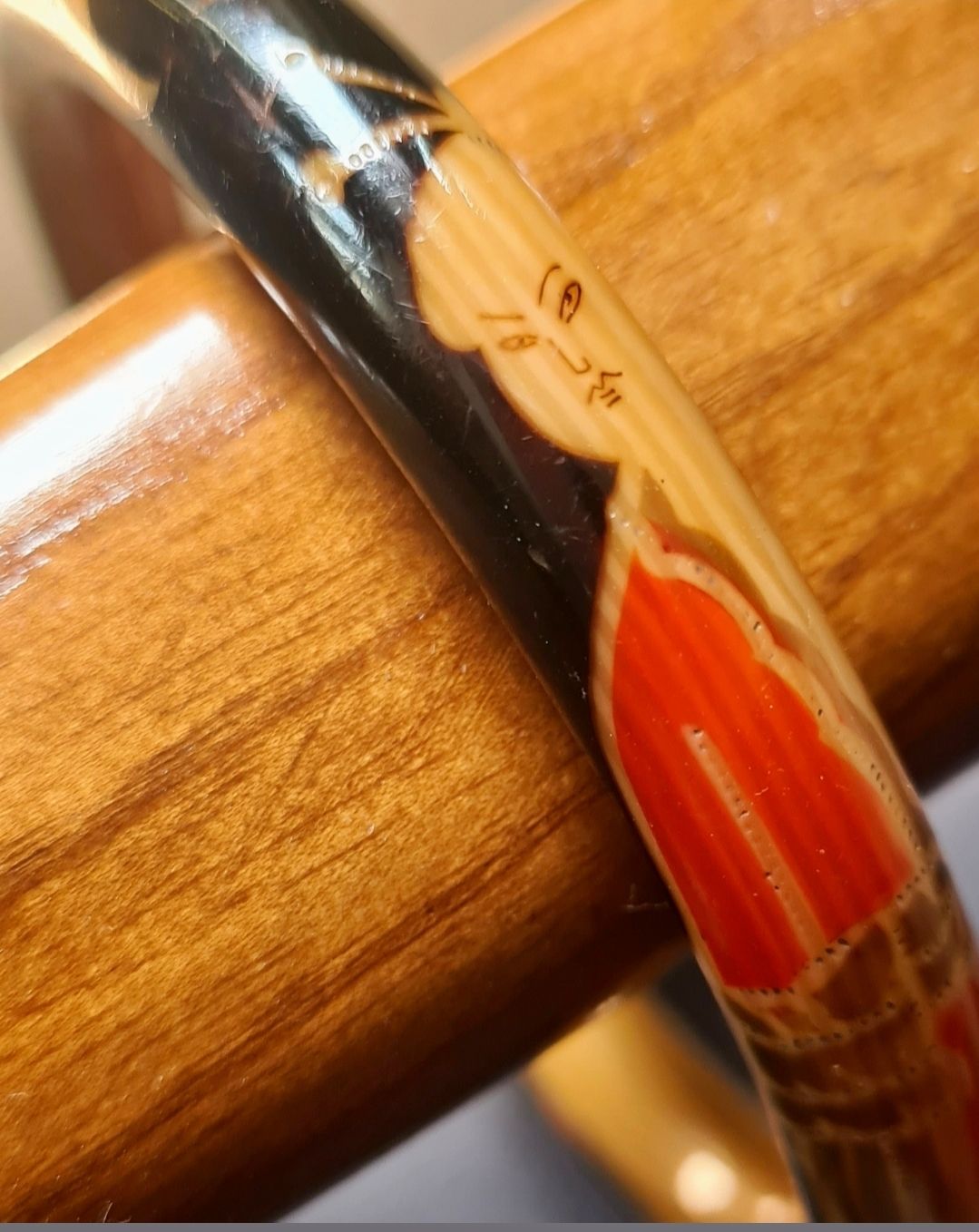Rare oriental Art Deco bakelite bangle