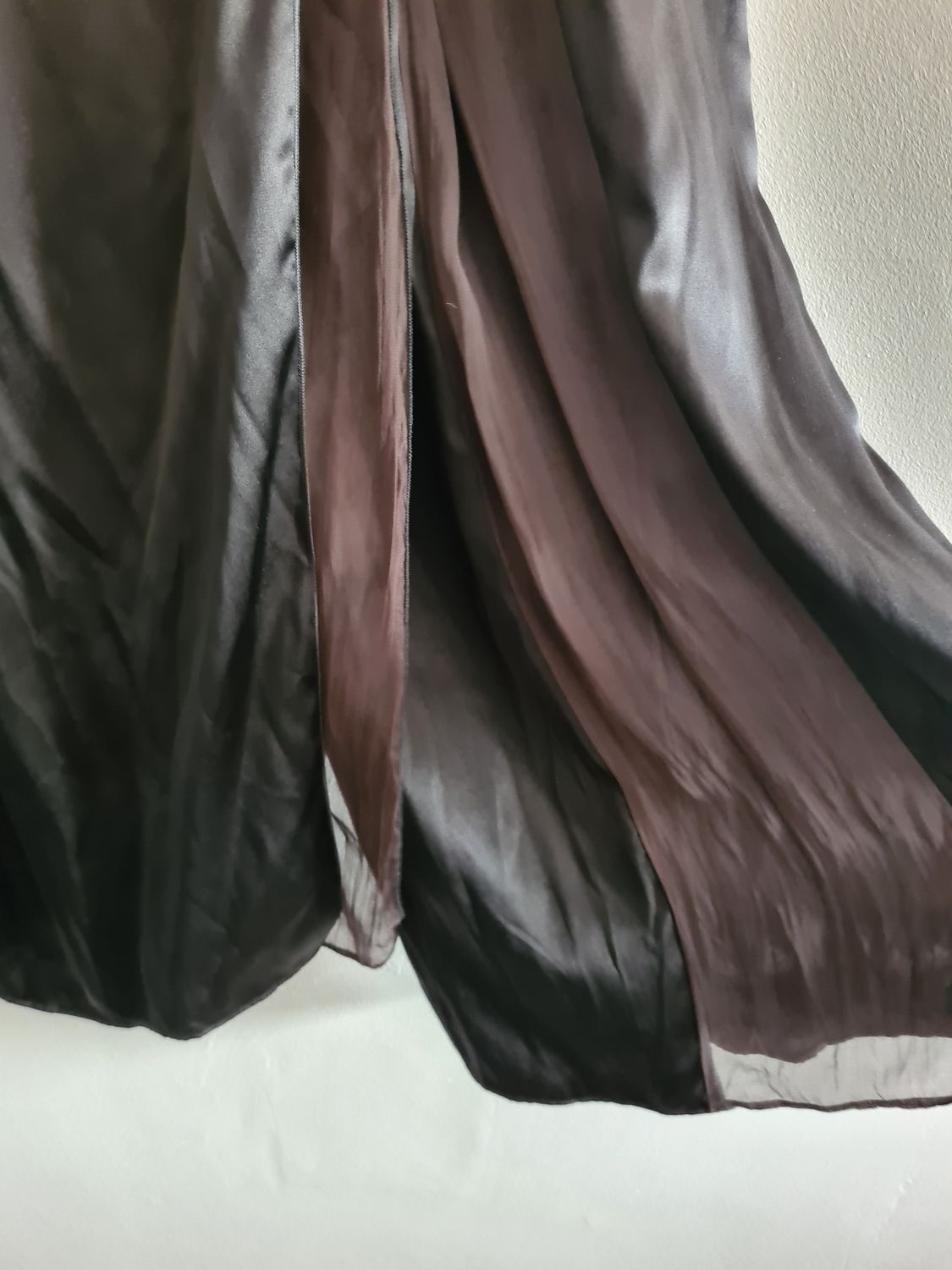 Unworn designer Esthis satin/silk wrap trousers