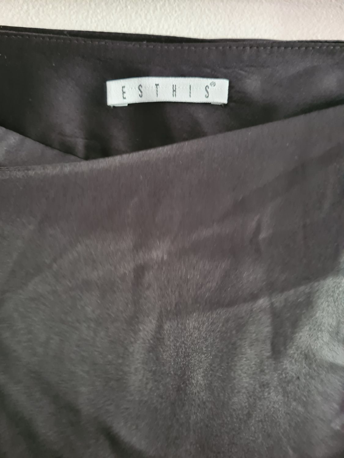 Unworn designer Esthis satin/silk wrap trousers
