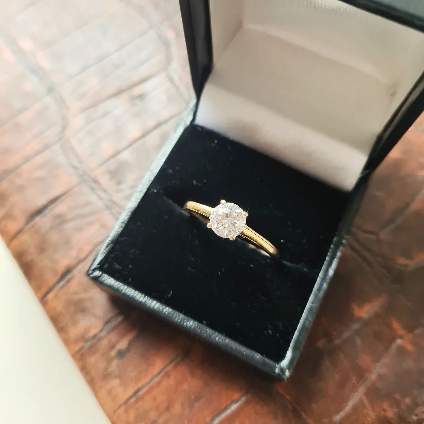 Vintage solitaire gold vermeil 925 ring