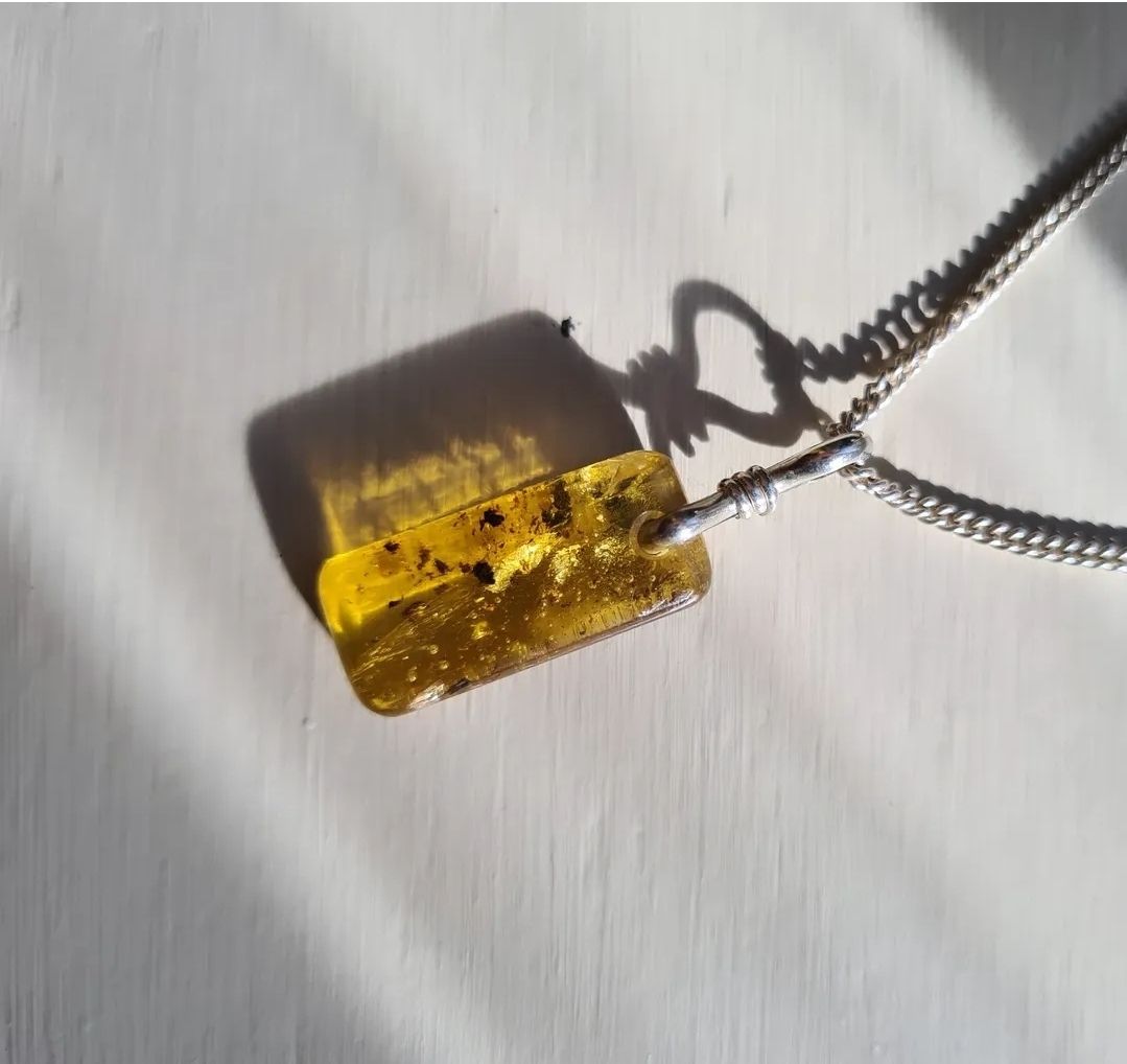 Vintage chunky honey Amber and silver necklace