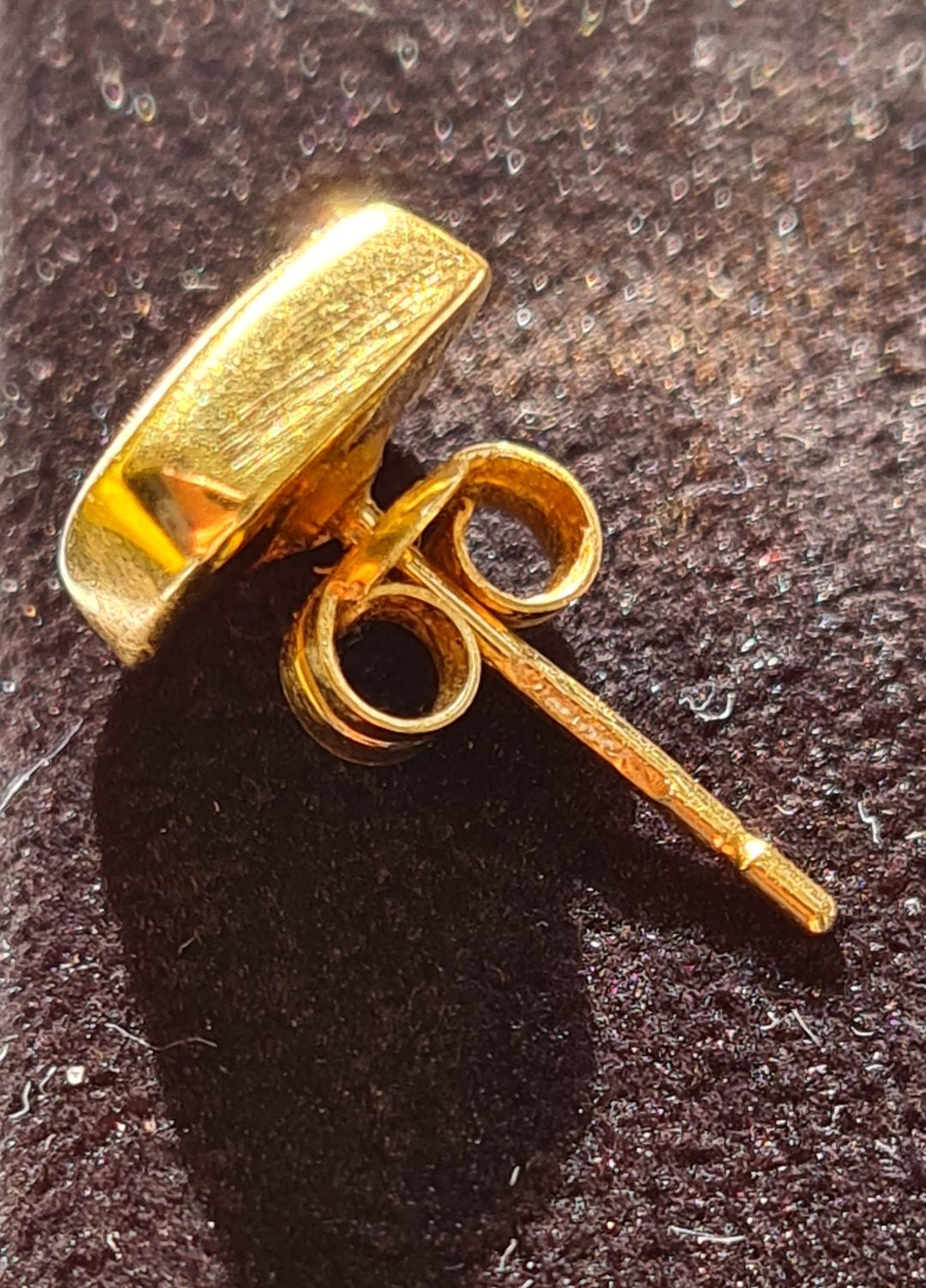 18ct gold square earrings