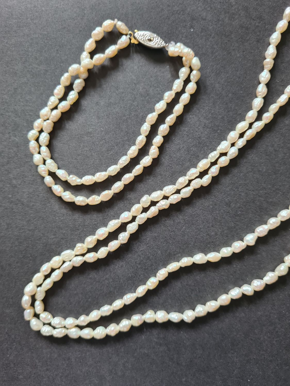 Stunning vintage rice pearl double strand necklace and bracelet set