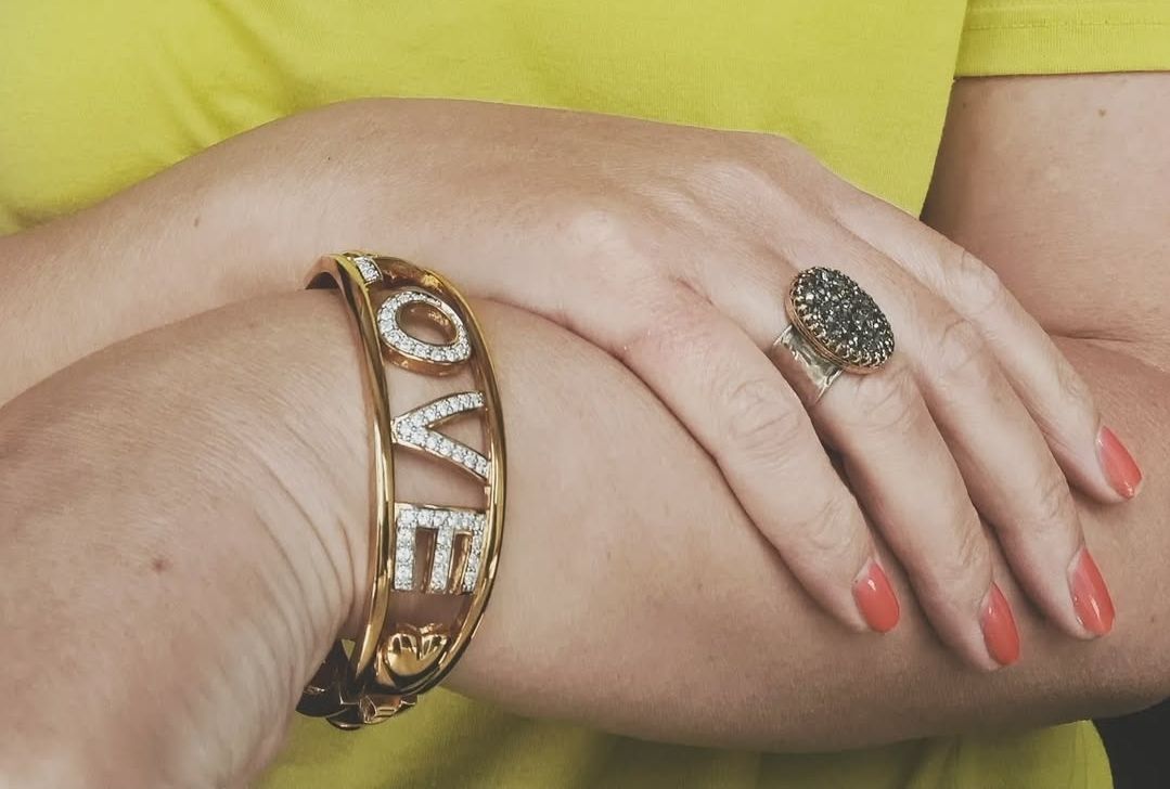 Vintage Swarovski LOVE gold tone bangle RRP £200+