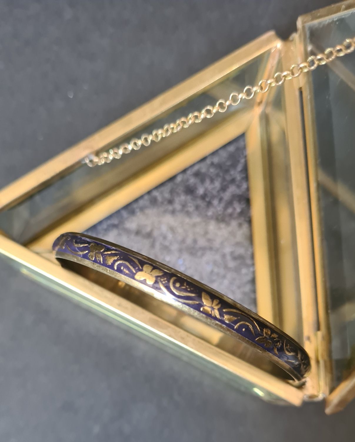 Pretty vintage floral purple and gold enamel bangle