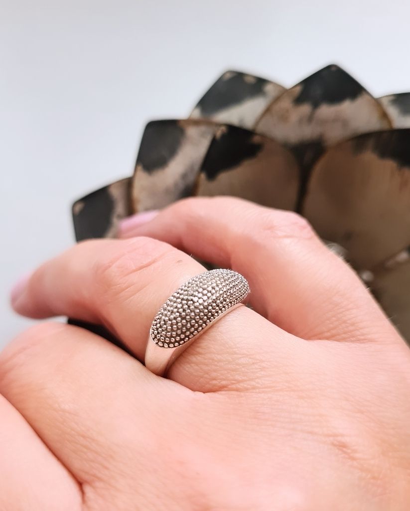 Stylish LINKS OF LONDON Masquerade silver ring