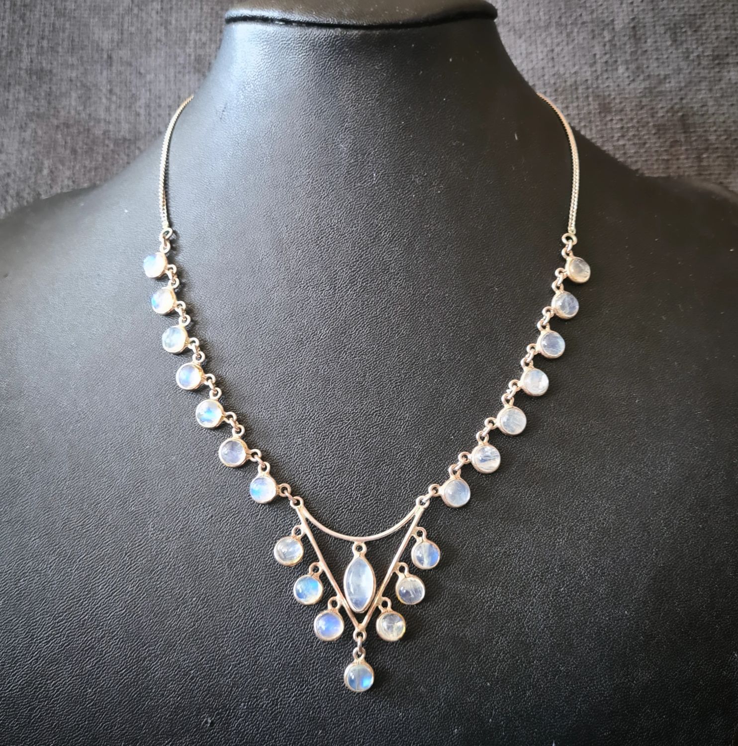 Incredible Moonstone and silver necklace