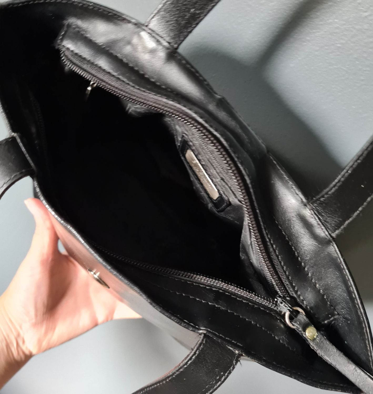 Preloved FURLA buckle shoulder bag