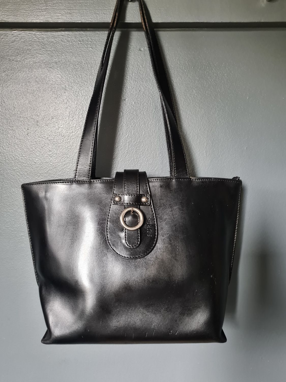Preloved FURLA buckle shoulder bag