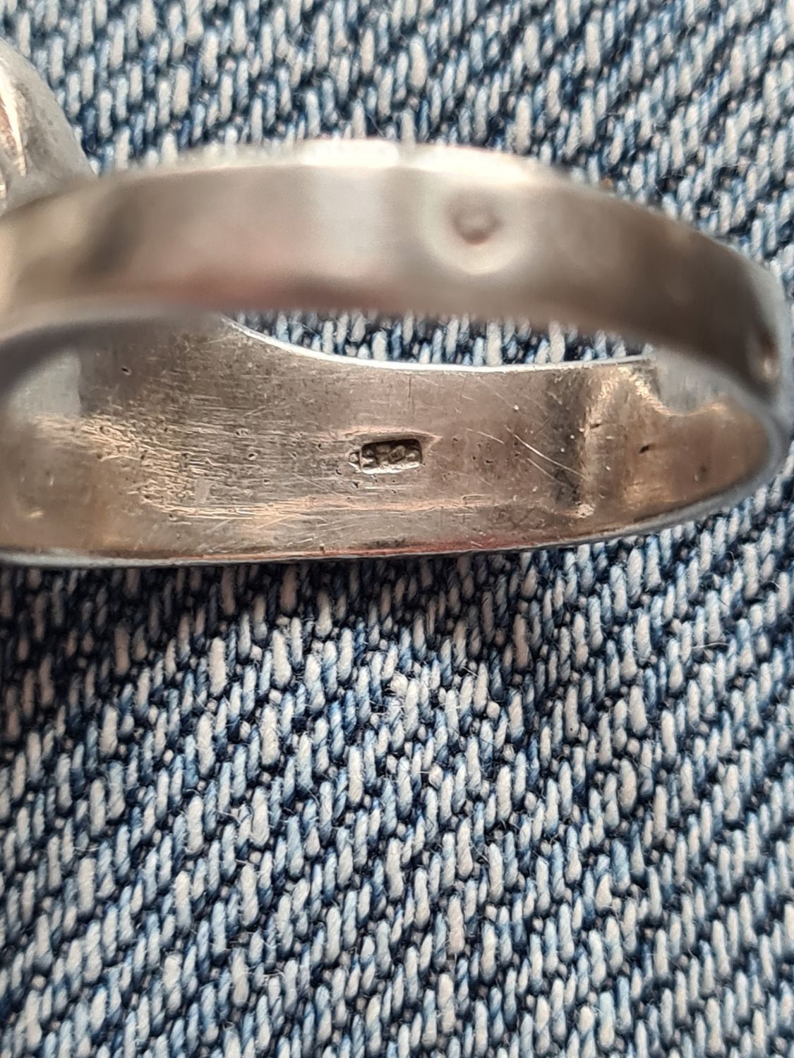 Vintage French ribbon sterling silver ring