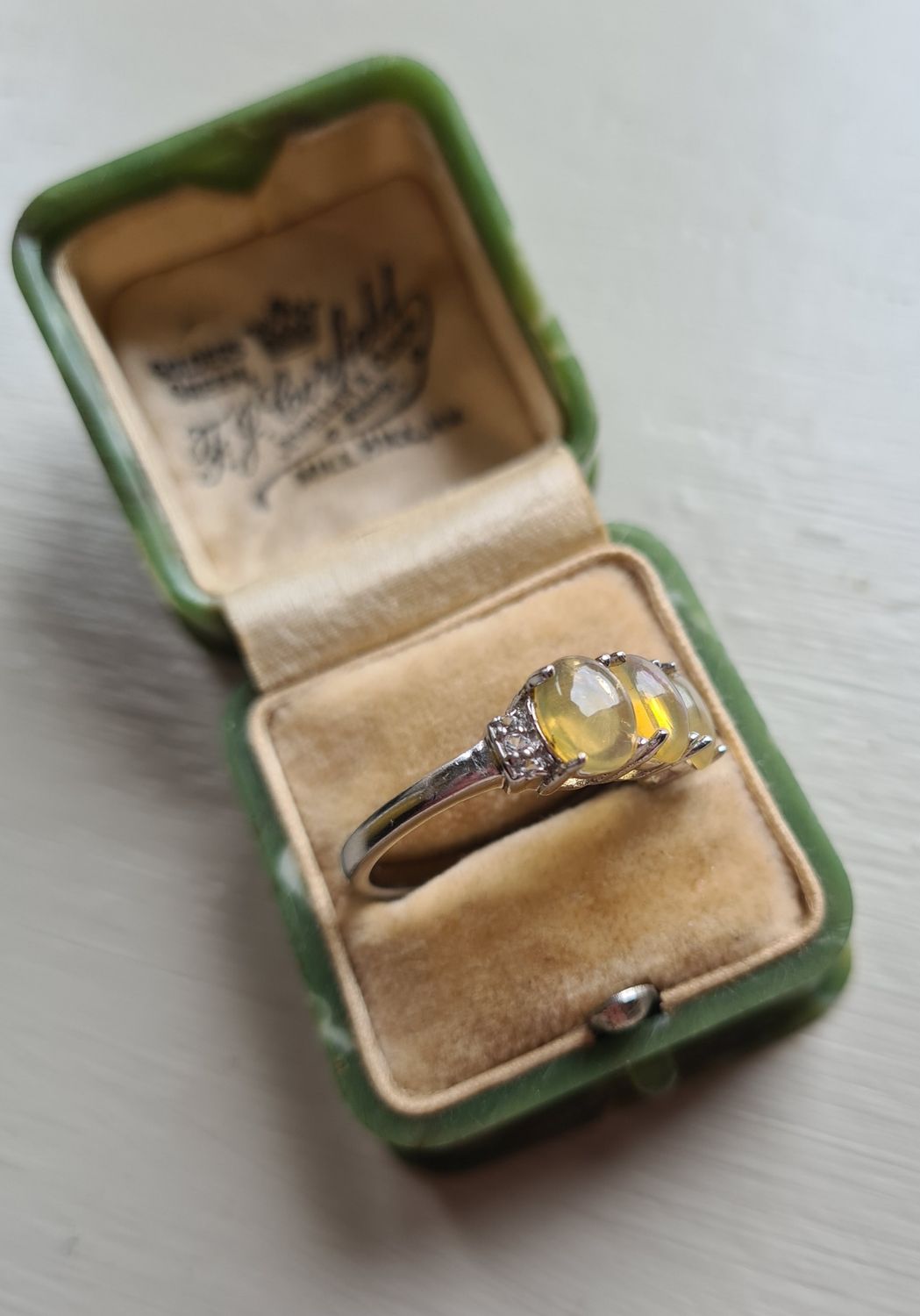 Beautiful trilogy Opal silver ring