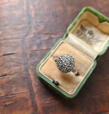 1930&#39;s/40&#39;s sweet Marcasite silver ring