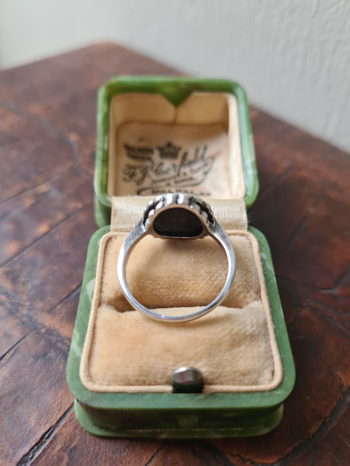 1930&#39;s/40&#39;s sweet Marcasite silver ring