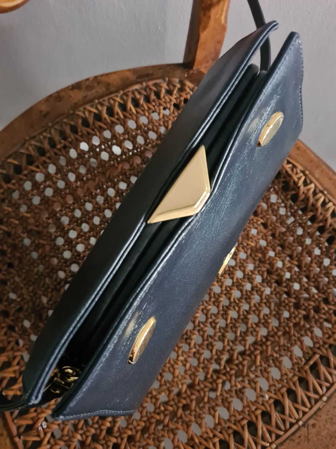 Vintage Jane Shilton dark navy leather shoulder bag