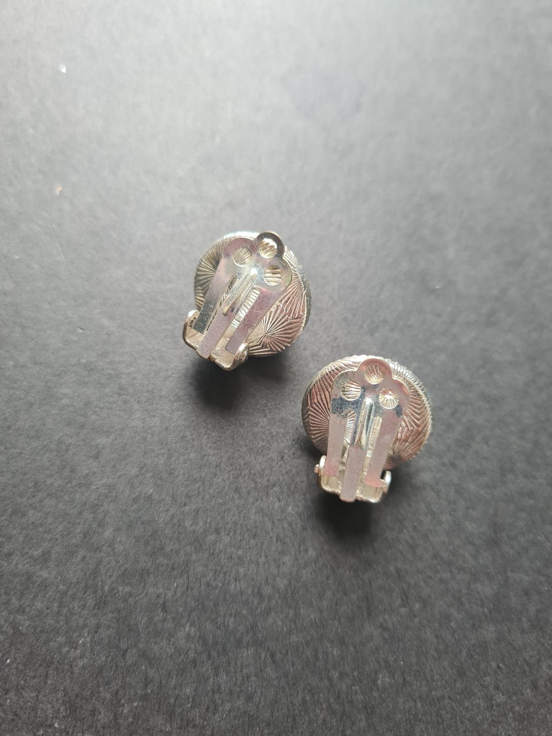 Vintage faux pearl &amp; crystal clip on earrings