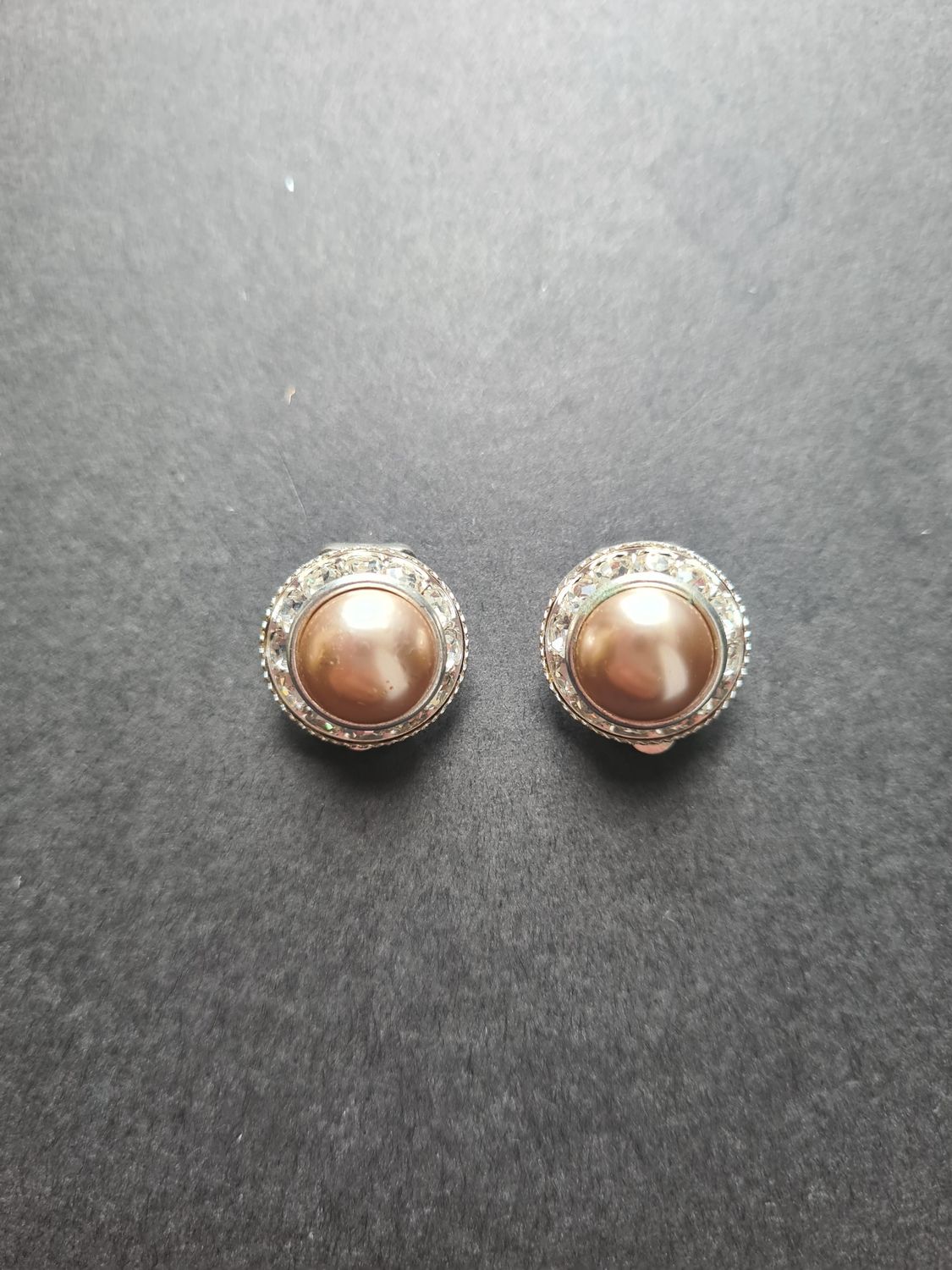 Vintage faux pearl &amp; crystal clip on earrings