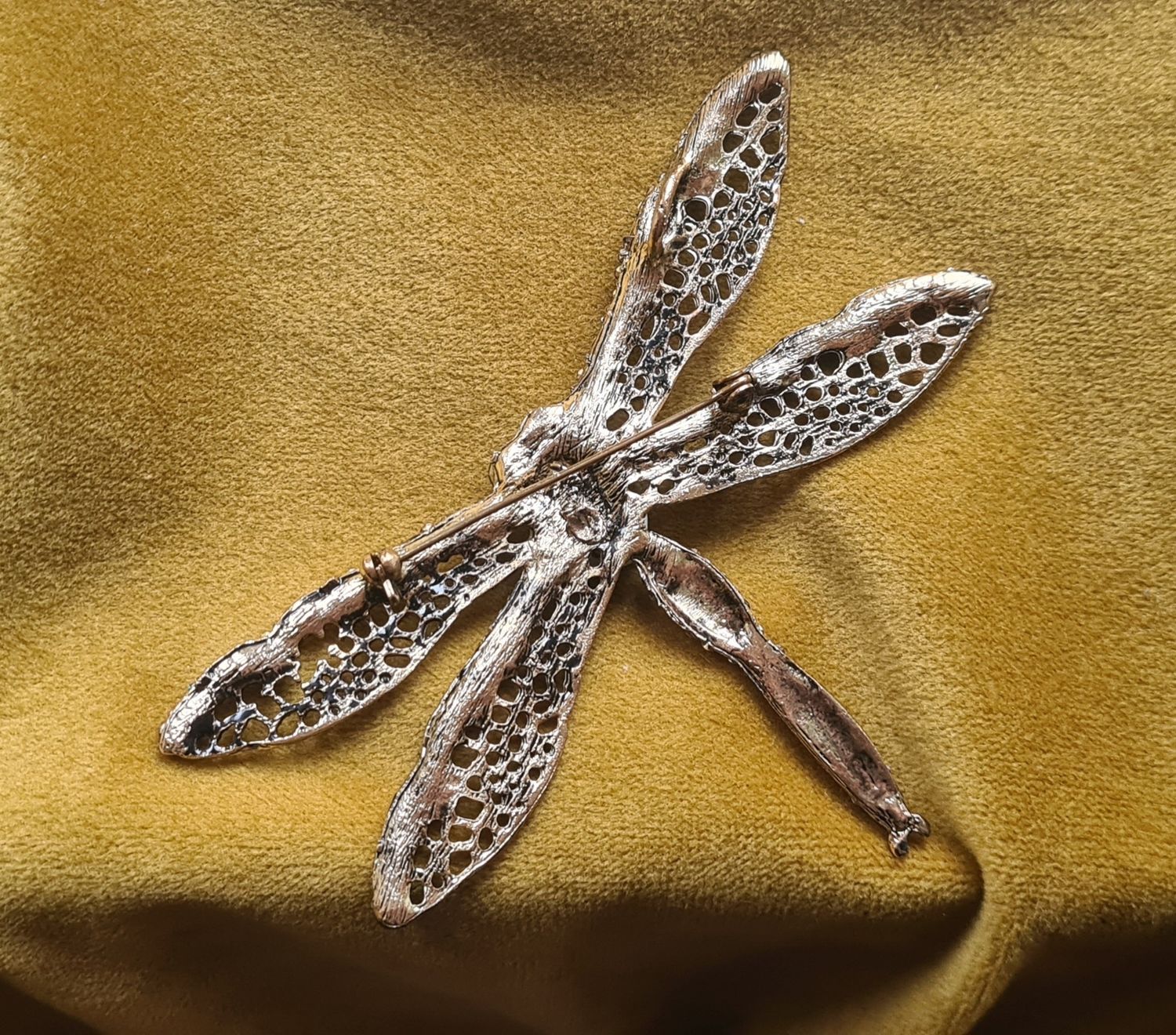 Large vintage Dragonfly crystal brooch/pendant