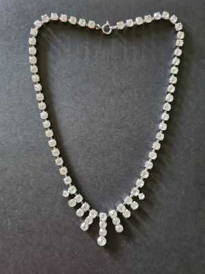 1950&#39;s sparkly crystal necklace