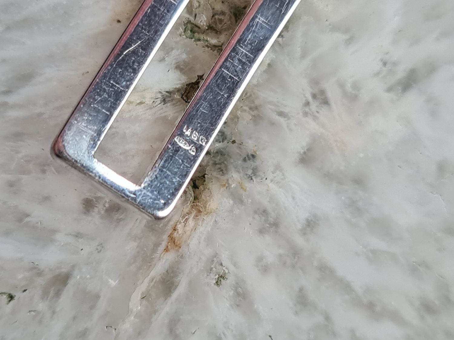 Stylish sterling silver link bracelet