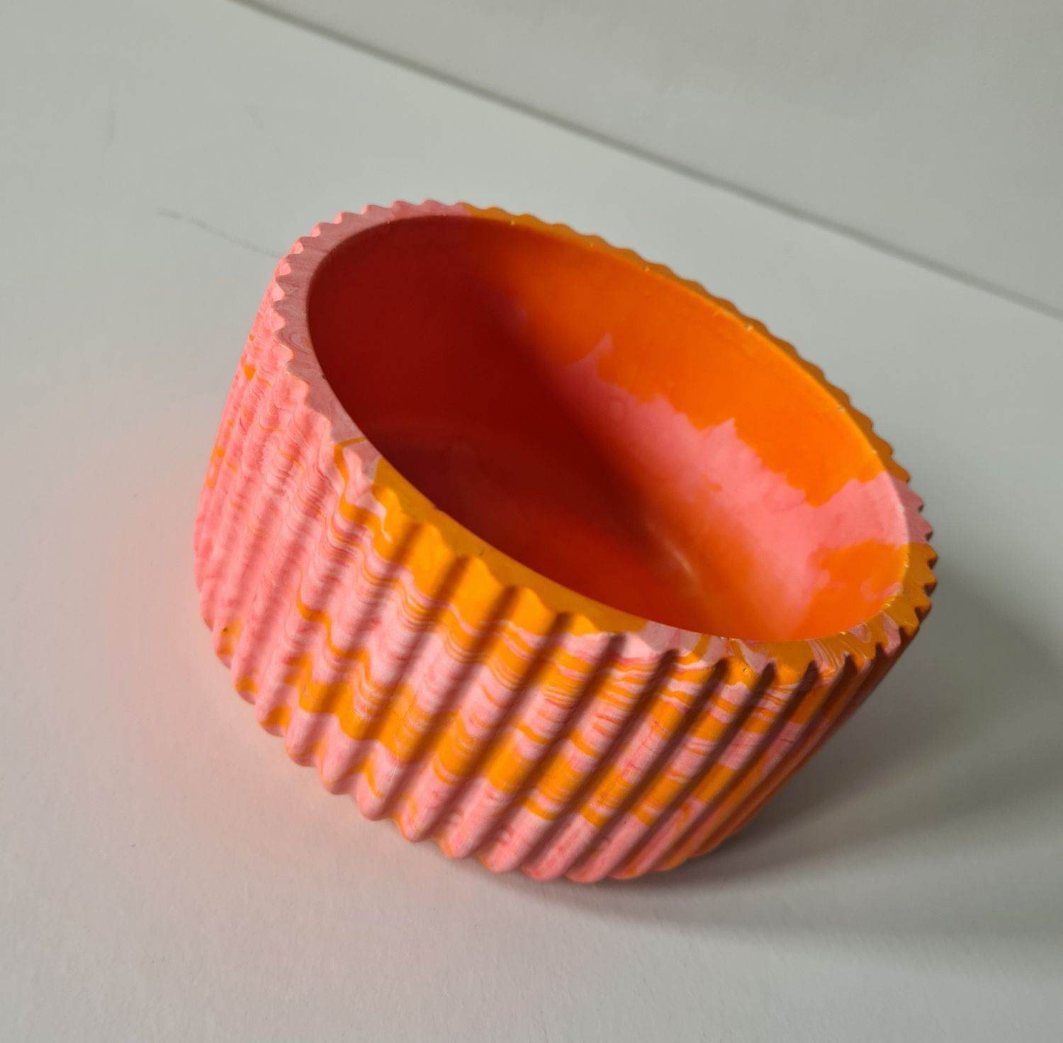 Ribbed resin bowl
