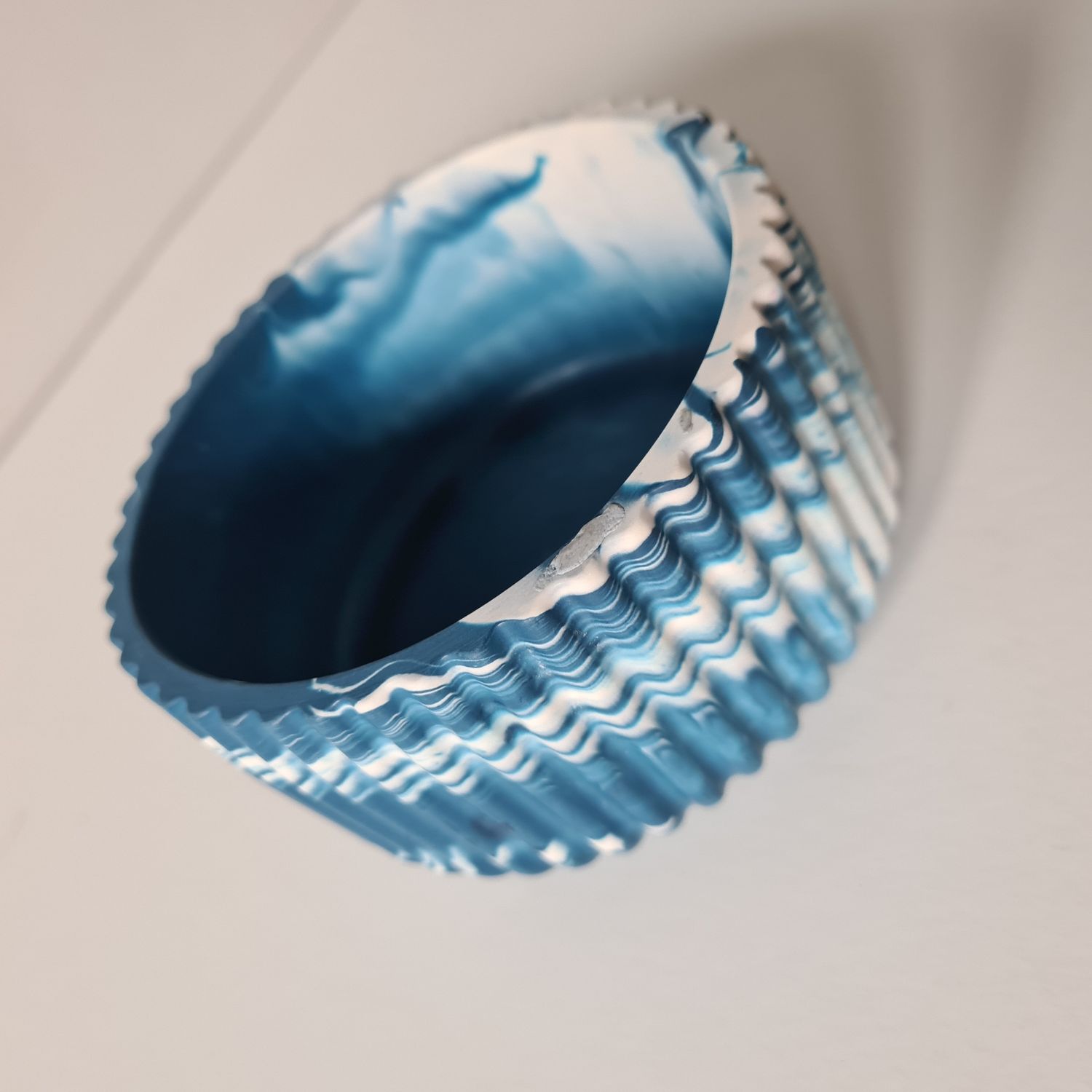 Ribbed resin bowl