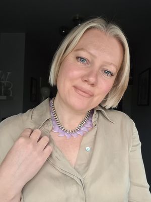 Vintage lilac resin drop leaf necklace