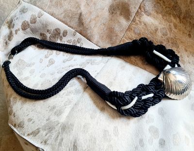 Stylish vintage Shell &amp; rope design belt