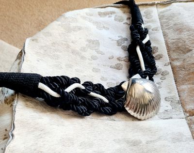 Stylish vintage Shell &amp; rope design belt