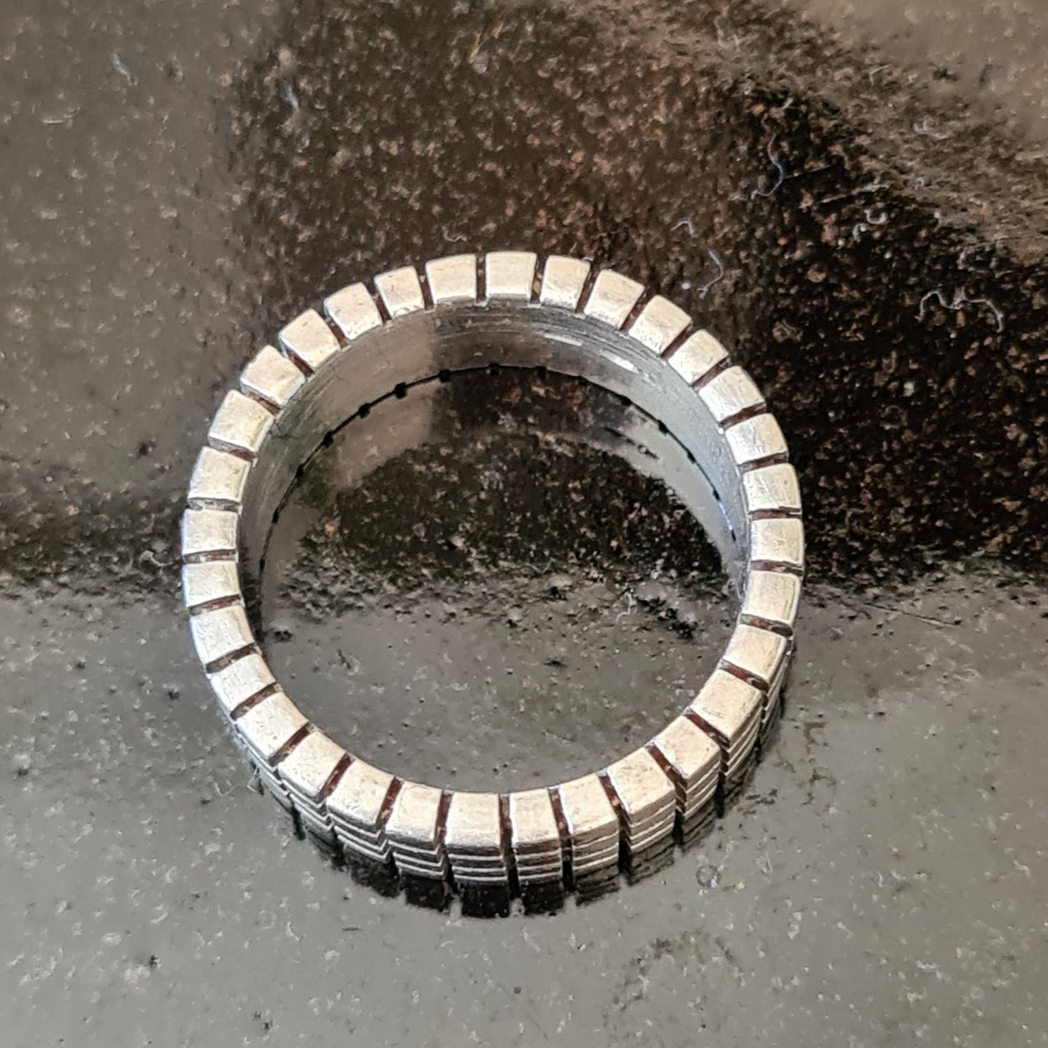 Artisan geometric design silver band