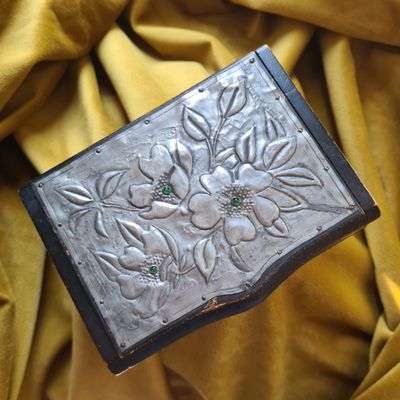 Arts &amp; Crafts jewellery/Trinket box